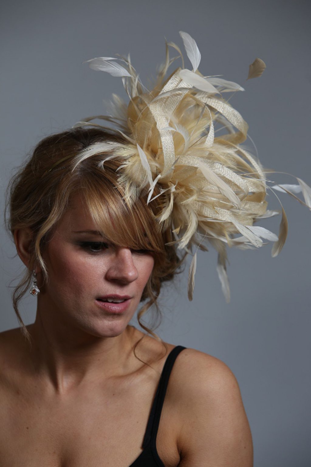 Cream large sinamay and feather fascinator hat Annie - Maighread Stuart ...